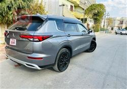 ميتسوبيشي اوتلاندر